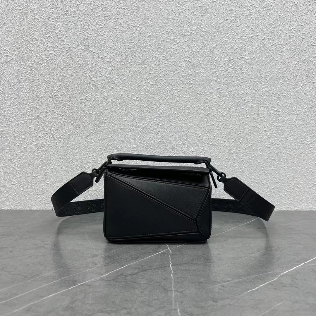 Loewe Mini Puzzle Bag in Classic Calfskin Black